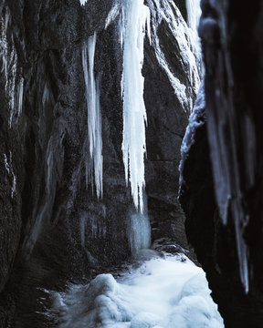 ICE STRUCTURES 05