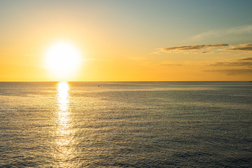 Naklejka premium sunrise over the sea