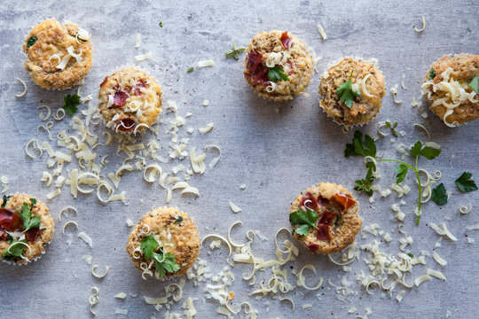 Savory muffins with grated cheese