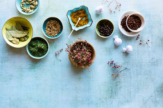 Culinary spices, bouquet garni herbs, and dried herbs