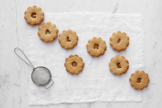 Word calories on unheathly cookies