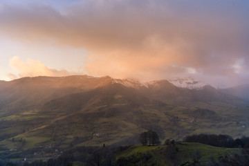 Obraz premium Auvergne mountains sunset in France