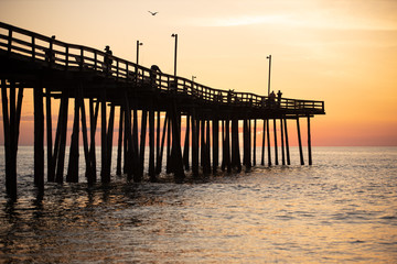Fototapeta premium pier at sunrise