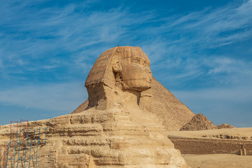 Fototapeta na wymiar Great Sphinx of Giza in front of the Great Pyramid of Giza