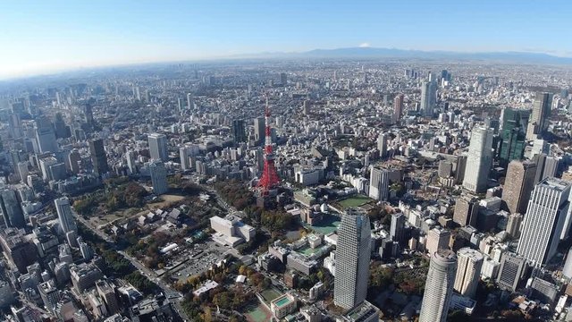 東京タワーと富士山の空撮