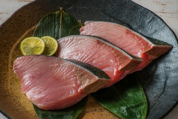 日本海の天然寒ブリ Natural yellowtail caught off the japan