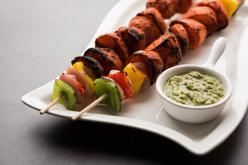 Tandoori aloo tikka or grilled barbecue potatoes