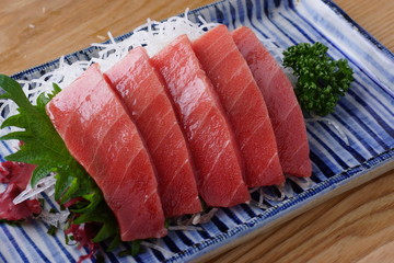 マグロ中トロ