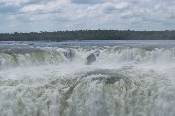 イグアスの滝　
