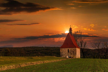 Old church in the field. Dobronice u Bechyne, Czech republic - obrazy, fototapety, plakaty