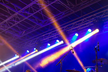 band on stage light show