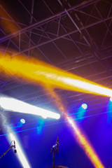 Fototapeta na wymiar band on stage light show