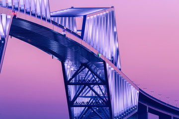 橋と夕空　ピンク