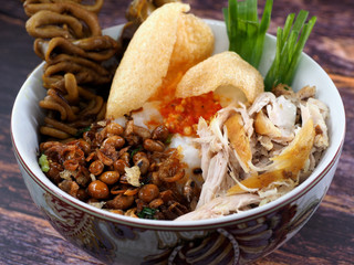Bubur ayam, Indonesian rice porridge with shredded chicken