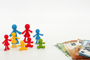 Grafik Familie und Geld Einkommen freigestellt auf weißem Hintergrund