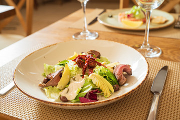 salad with beef and vegetables