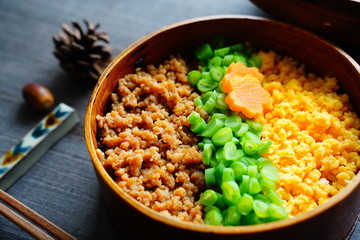 鶏そぼろご飯