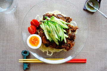 ジャージャー麵