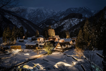 冬の五箇山　相倉集落　ライトアップ
