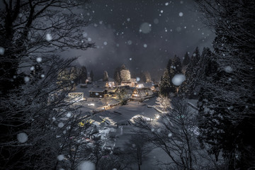 冬の五箇山　相倉集落　ライトアップ © ginR