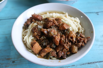 delicious chicken bakmi on the table.