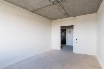 Russia, Omsk- August 05, 2019: interior room apartment. rough repair for self-finishing. interior decoration, bare walls of the room, stage of construction
