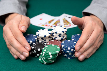 Man plays poker in the casino