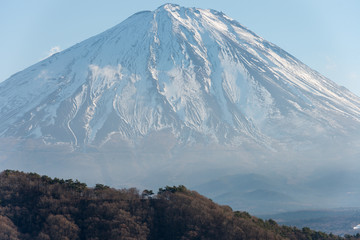 Obraz premium Der Fuji über dem Saiko See