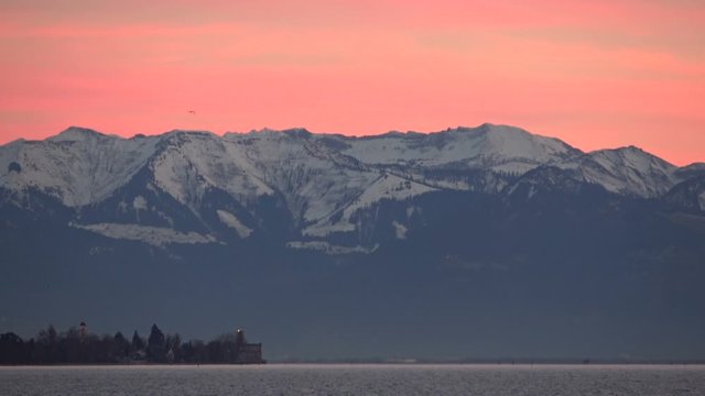 Morgenstimmung am Bodensee, Blick auf Langenargen