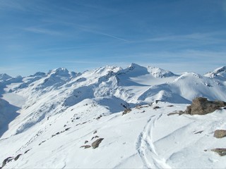 Fototapeta na wymiar beautiful skitouring day in otztal alps in austria