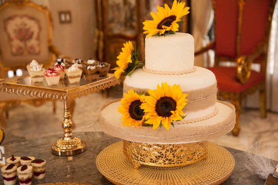 Pastel De Bodas