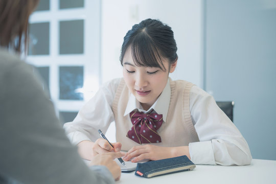 塾」の写真素材 | 67,334件の無料イラスト画像 | Adobe Stock