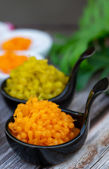 hai desserts. Tong Yord (Round Egg Yolk Tart) Egg yolk, sugar, and flower water are boiled in sugar syrup and formed into round balls.