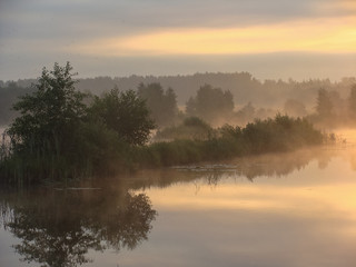 Obraz na płótnie Canvas beautiful fog landscape in the morning