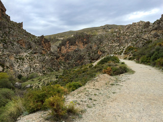 Naklejka premium Hiking trails and beautiful nature landscapes in the vicinity of Monachil, Spain