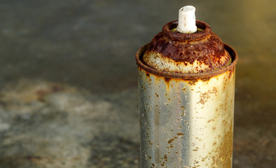 Rust cans that can deteriorate