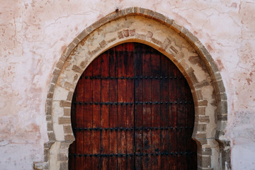 Fototapeta na wymiar Ancient Moroccan Door