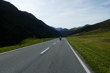 Kurven am Flüelapass