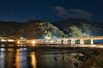 Fototapeta premium 冬の京都 渡月橋ライトアップ