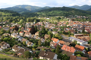 Fototapeta na wymiar Kandern im Markgräflerland im Südschwarzwald im Dreiländereck