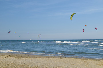 kitesurfing in winter in Italy