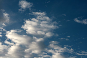 Fototapeta premium blue sky and white clouds