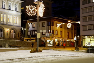 Fototapeta na wymiar Adventsstimmung von St. Moritz