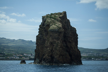 Fototapeta premium Ilheu em Pe, Azores, Portugal