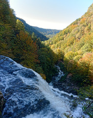 Vue sur la vall&eacute;e du H&eacute;risson du haut de l'&Eacute;ventail, Jura