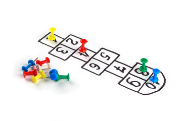 hopscotch game, figures depicting players in the rivalry process