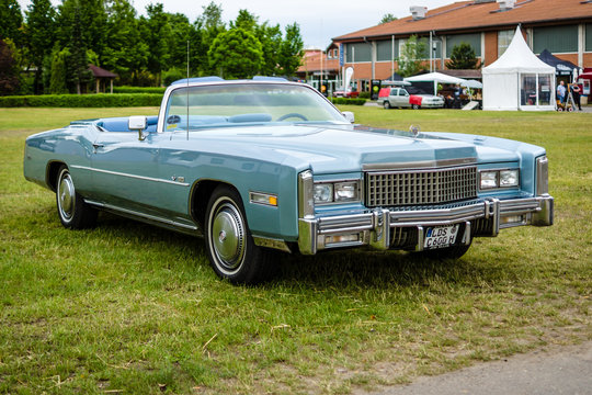 PAAREN IM GLIEN, GERMANY - JUNE 03, 2017: Full-size personal luxury car Cadillac Eldorado (Seventh generation). Exhibition "Die Oldtimer Show".