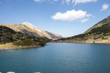 Obraz premium Fish Banderitsa lake at Pirin Mountain, Bulgaria