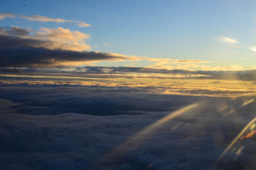 Fototapeta na wymiar Skyline clouds flight Sundays 