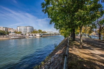 PARIS BEAUGRENELLE